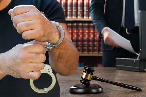 Step by step instructions to Hire a Criminal Defense Attorney