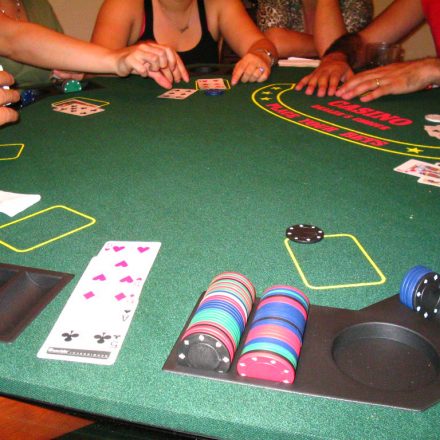 Is Playing Online Gambling Games Is Addictive?